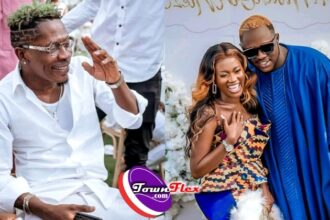 Shatta wale sprays cash medikal fela makafui wedding