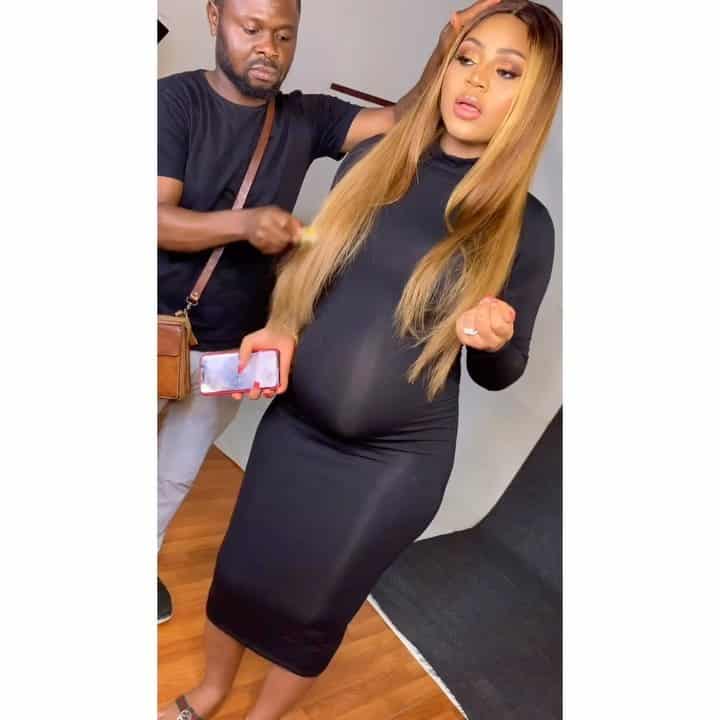 Rumours Confirmed: Pregnant Regina Daniels And Billionaire Husband Are ...