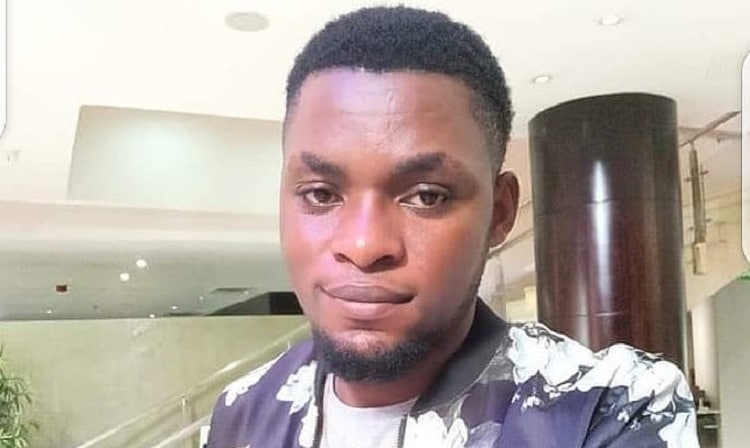 #Endsars: (Video) angry protesters nearly beat up Mark Angel, accused him of using them for comedy