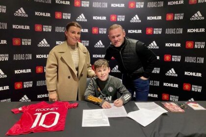 Wayne Rooney's son Kai signs for Manchester United