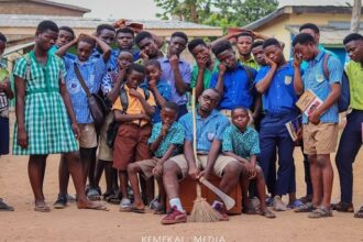 Ajeezay Open School Video