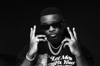 Sarkodie Come Back Ft Moelogo