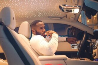 Former Big Brother Naija reality TV Star, Kiddwaya who is from a rich home has an advice for all men out there  who loves to date ladies higher than them