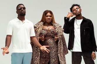 Sista Afia Sika Remix ft Sarkodie, Kweku Flick mp3