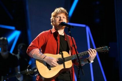 DOWNLOAD MP3: Ed Sheeran - Shivers