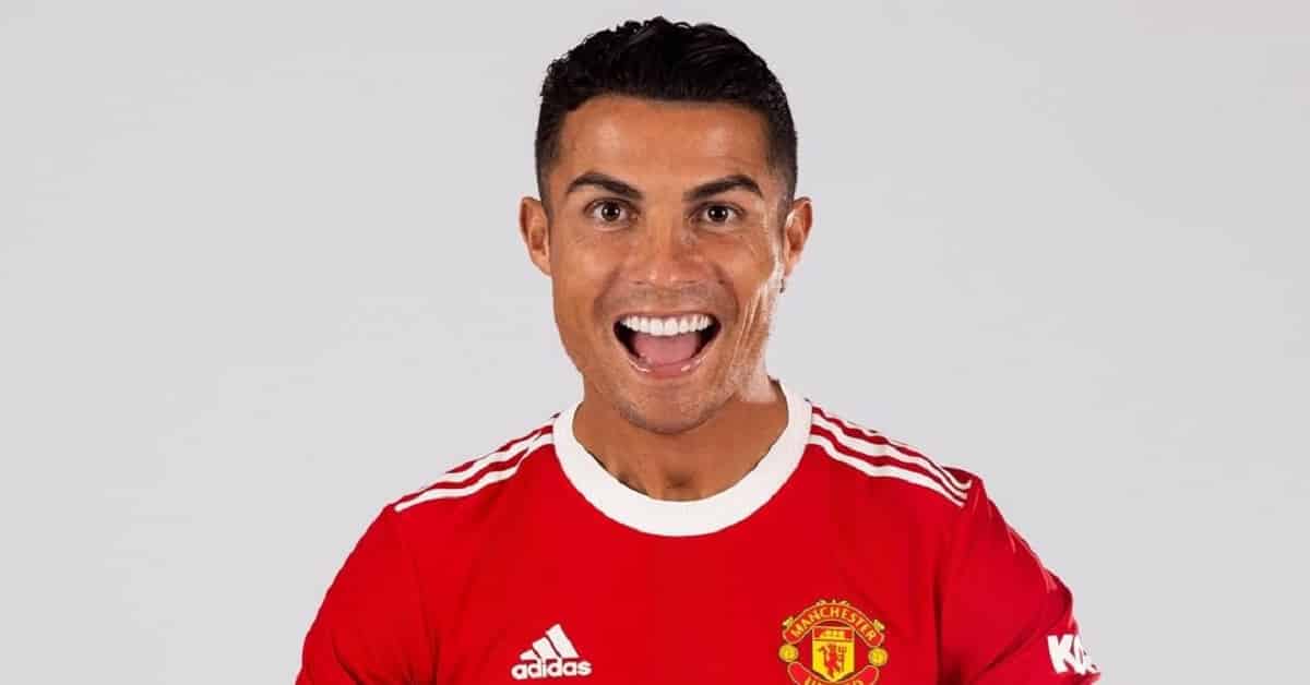 Cristiano Ronaldo Pictured In Manchester United Kit For First Time