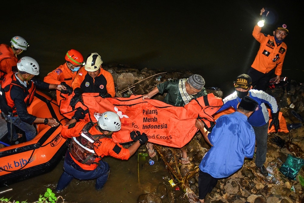 Indonesia river cleanup: 11 kids drowned, 10 rescued
