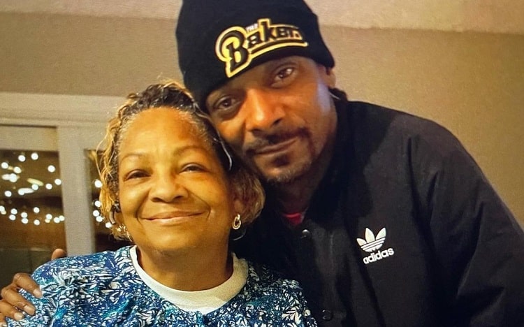 Snoop Dogg's mom 'Beverly Broadus' is dead