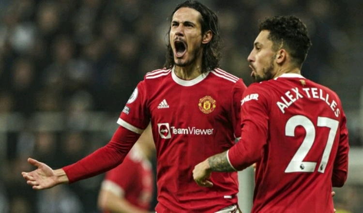 Substitute Edinson Cavani rescued Manchester United from struggling Newcastle side