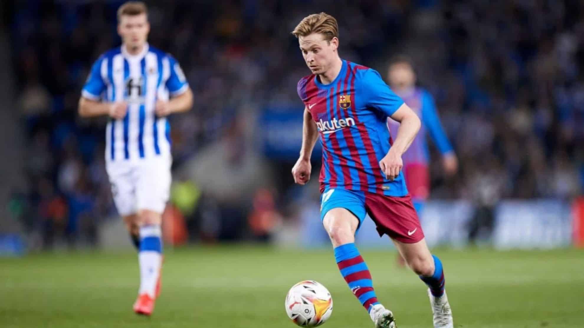 Man United to announce double deal for Dutch Frenkie de Jong and Tyrell Malacia.