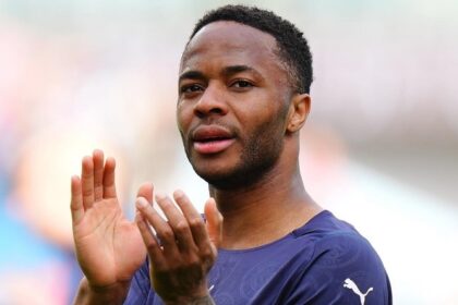 Manchester City's Raheem Sterling agrees personal terms with Chelsea
