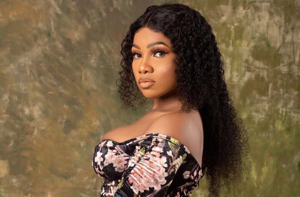 I don't have a Sugar Daddy, I received payment in dollars: Tacha of reveals