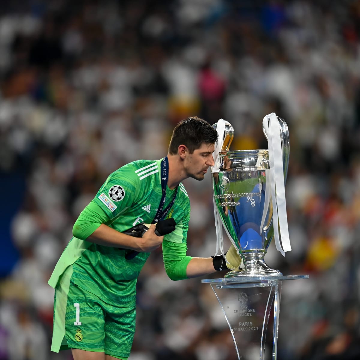 Casillas names Real Madrid's goalkeeper Thibaut Courtois as his no. 1