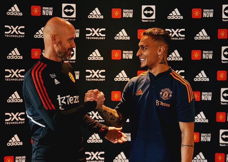 Manchester United signs Antony from Ajax for £86m