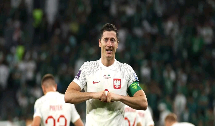 Lewandowski first ever World Cup goal may have given Poland a shot to qualify