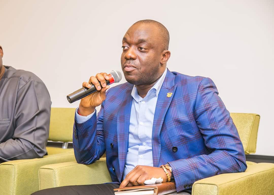 NPP General Secretary Justin Frimpong Kodua has urged Ghanaians to commend President Nana Addo-Dankwa Akufo-Addo for reviving the country's faltering economy despite challenges.