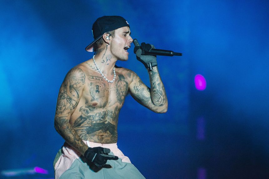 Justin Bieber Close On Signing $200 Million Deal To Sell His Music Rights 2 Justin Bieber Close On Signing $200 Million Deal To Sell His Music Rights