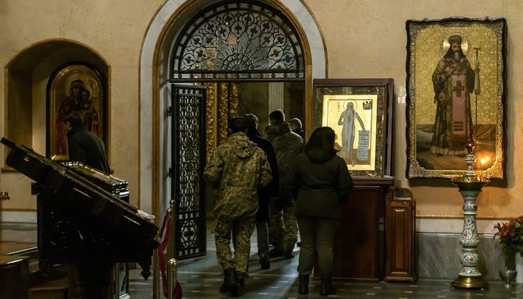 Ukraine Slaps Pro-Russia Church Clerics With Sanctions