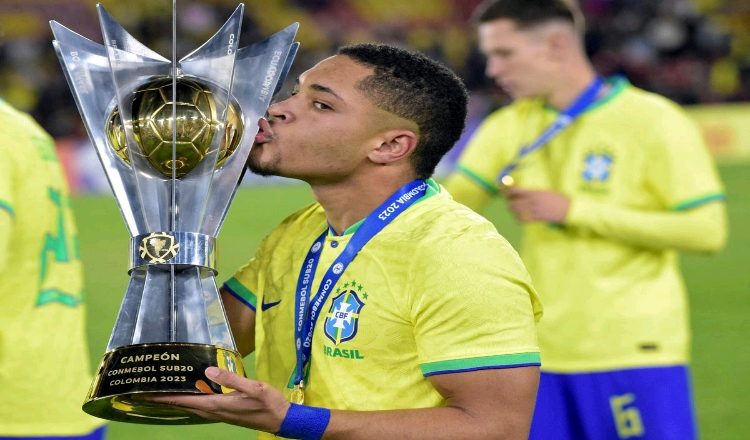 Brazilian prodigy’s agent to arrive in Barcelona this week for a potential transfer