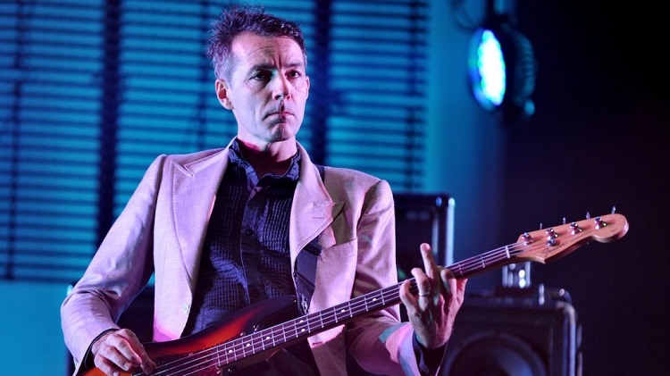 Steve Mackey dead: Pulp bassist dies aged 56 3 Steve Mackey dead: Pulp bassist dies aged 56