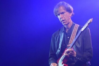 Tom Leadon has been confirmed dead, the American singer died on March 22, 2023, he died peacefully of natural cause