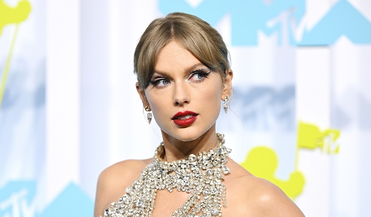 Taylor Swift “Shake It Off” copyright lawsuit dropped