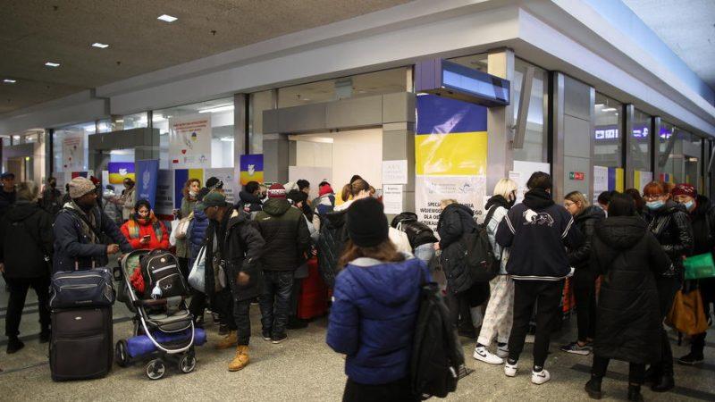 Ukraine crisis: EU's Temporary Protection Permits Drop 2 Ukraine crisis: EU's Temporary Protection Permits Drop