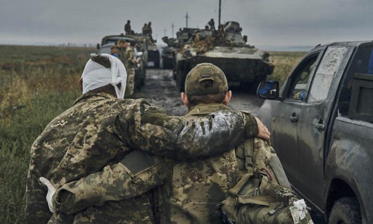 Ukraine says Thousands of Russian troops retreat more than a mile in Bakhmut