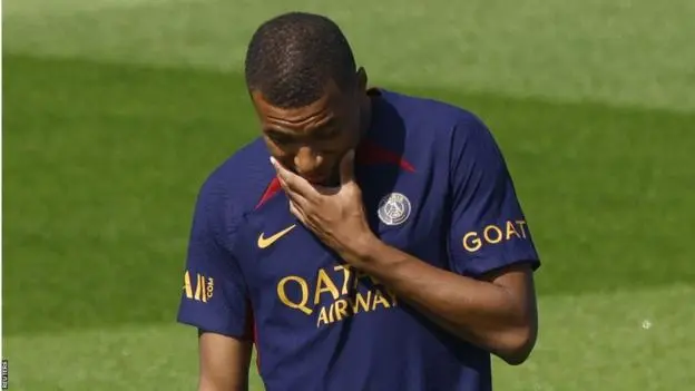 Tensions Soar As Mbappe Trains with PSG's 'B' Squad: What's Next for the French Star? 2 Tensions Soar As Mbappe Trains with PSG's 'B' Squad: What's Next for the French Star?