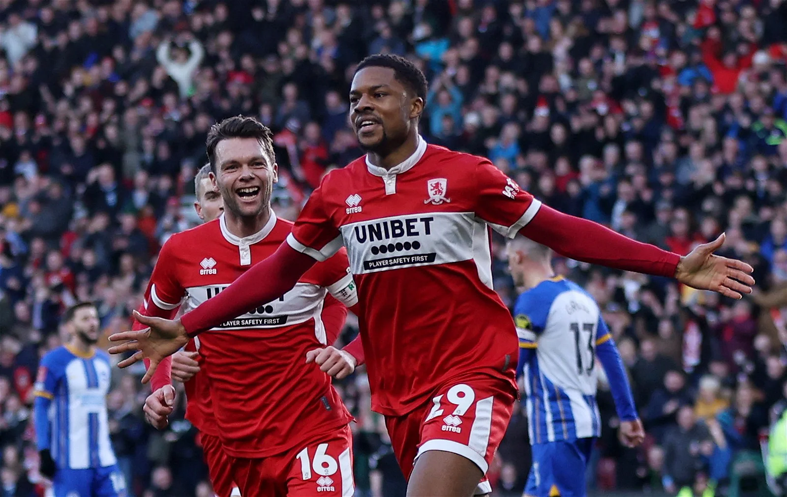 Ajax Secures Deal for Former Arsenal Star Akpom After RC Lens Pulls Out
