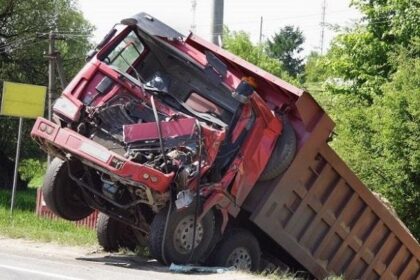 Answering 6 FAQs About Truck Accident Cases