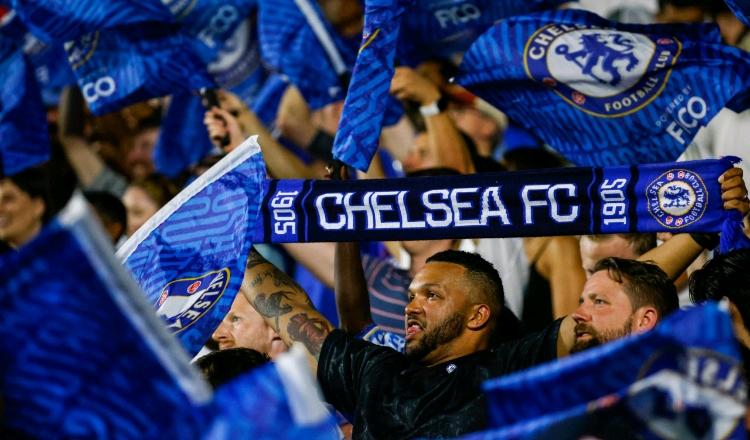 Chelsea Supporters Demand Urgent Meeting with Premier League Over Christmas Eve Match