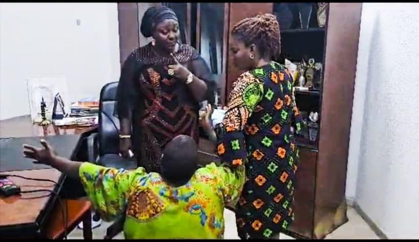 SHOCKER! Grandmother Sells Grandchild for N50,000 (+PHOTOS) 4 SHOCKER! Grandmother Sells Grandchild for N50,000 (+PHOTOS)