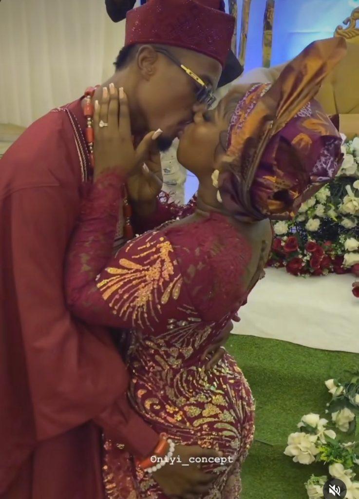 Groom Grabs Bride's D*na As He K*sses Passionate
