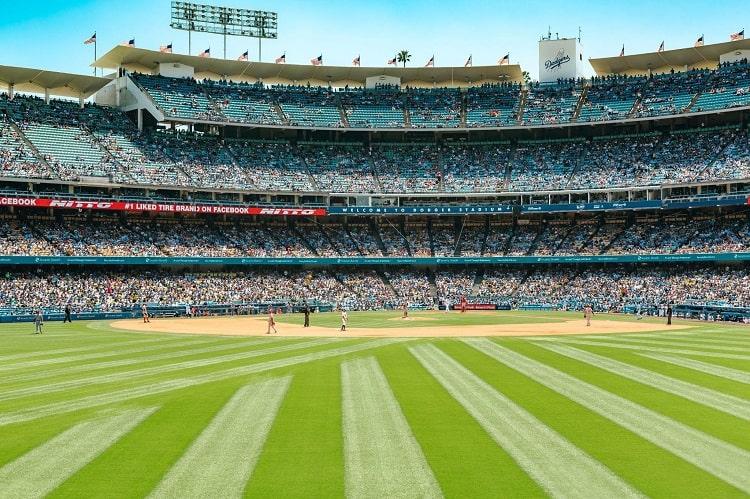 How to Start Betting on Sports Online