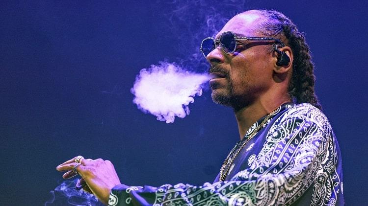 Latest entertainment News on Townflex , Rapper Snoop Dogg says he’s giving up smoking weed
