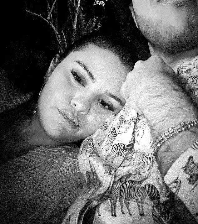 UPDATE! Selena Gomez Spills Details on Relationship with Benny Blanco 3 Selena Gomez Spills Details on Relationship with Benny Blanco
