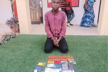 Police Apprehend 31-Year-Old Man with 13 Stolen ATM Cards and Identity Card
