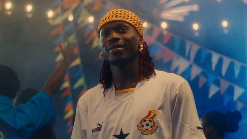 Nigerian singer and songwriter, FireBoy DML released a brand new song titled 'Obaa Sima' words he borrowed from the Ghanaian Twi dialect. Check out Obaa Sima Lyrics