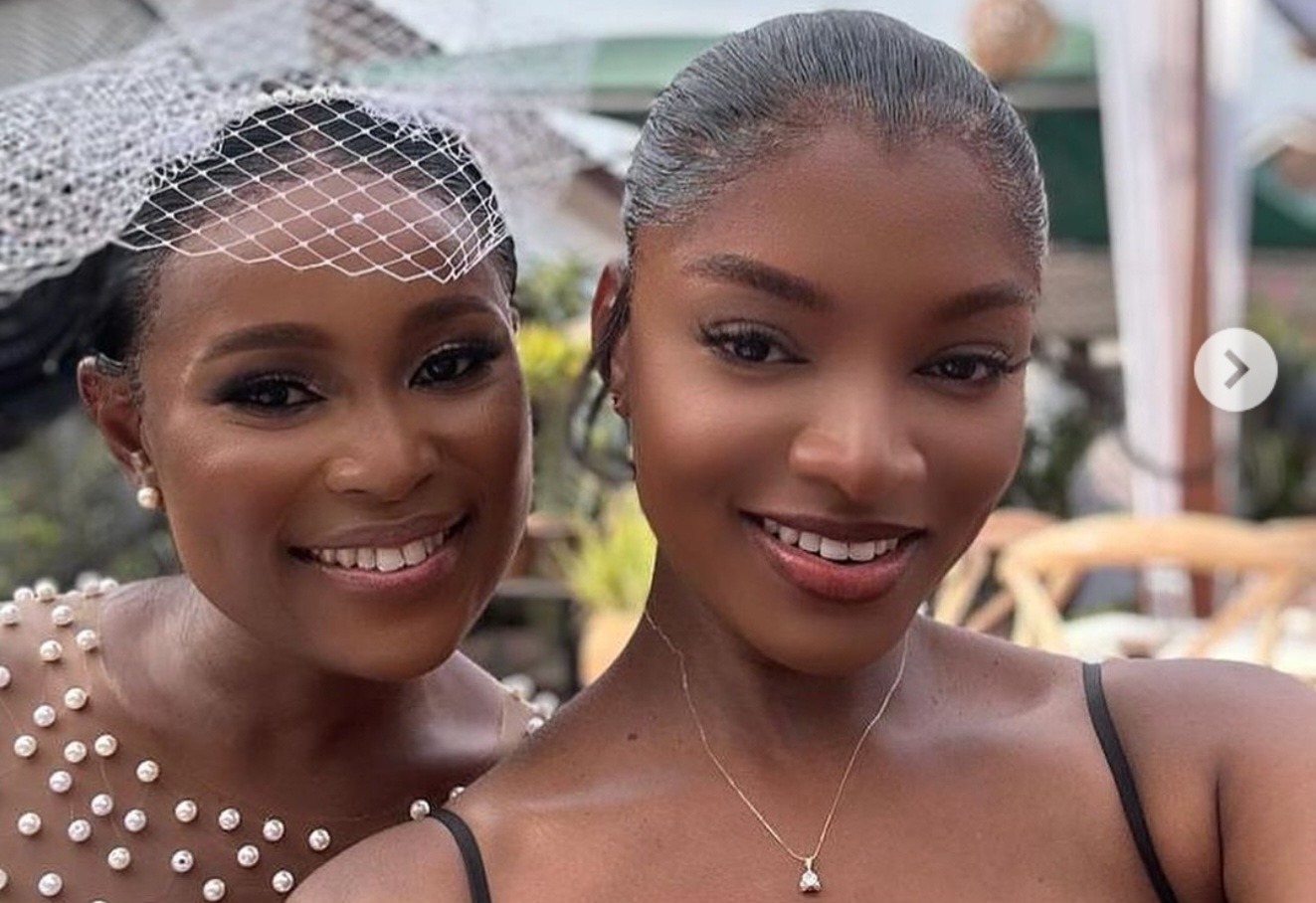 "Runs in the Family" - Berla Mundi Reveals Her Gorgeous Younger Sister