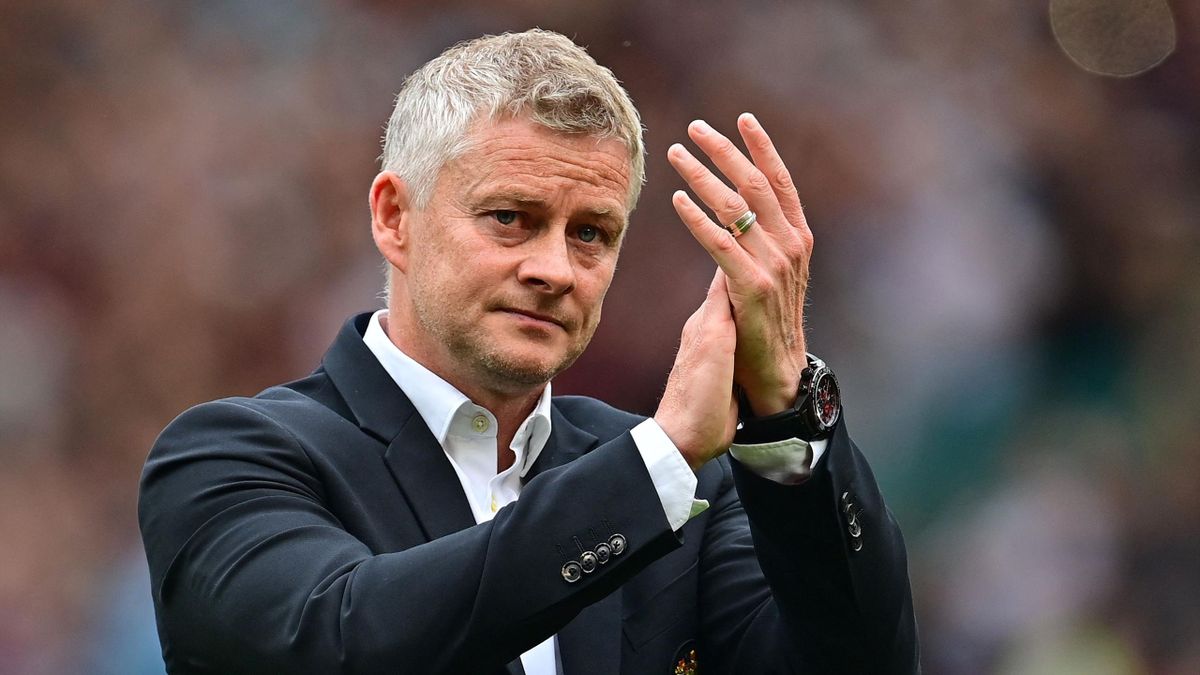 "Bayern Munich Weigh Up Ole Gunnar Solskjaer Amid Tuchel Uncertainty as Trophy Drought Looms"