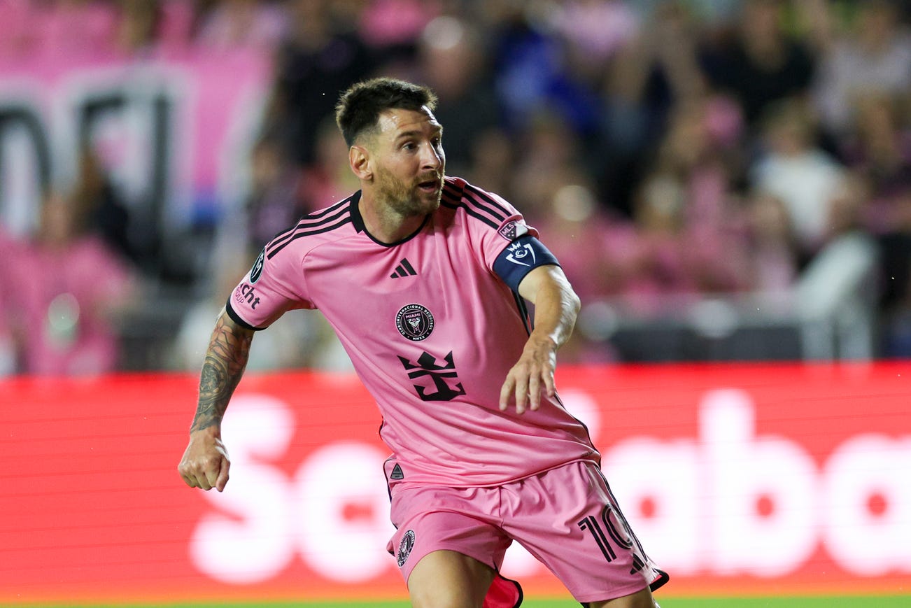 Lionel Messi's injury to undergo weekly evaluation," says Martino