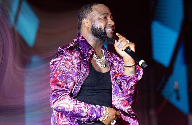 Davido describes being a father of twins as 'the greatest feeling ever