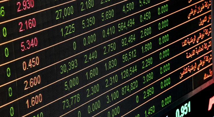 Navigating the Trio of Trading Titans: Crypto, Currencies, and Stocks