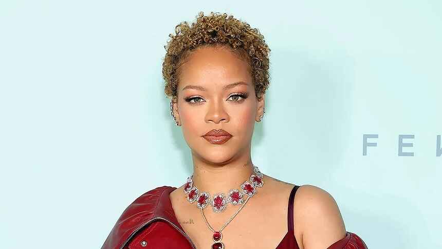 Rihanna Net Worth and Biography