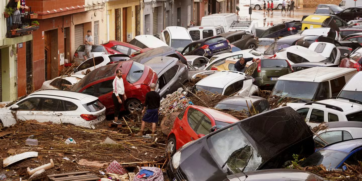 Flooded! Spain Faces Looting Crisis as Search for Bodies Intensifies