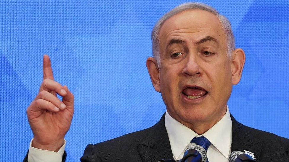 Israel Warns South Beirut Residents to Evacuate