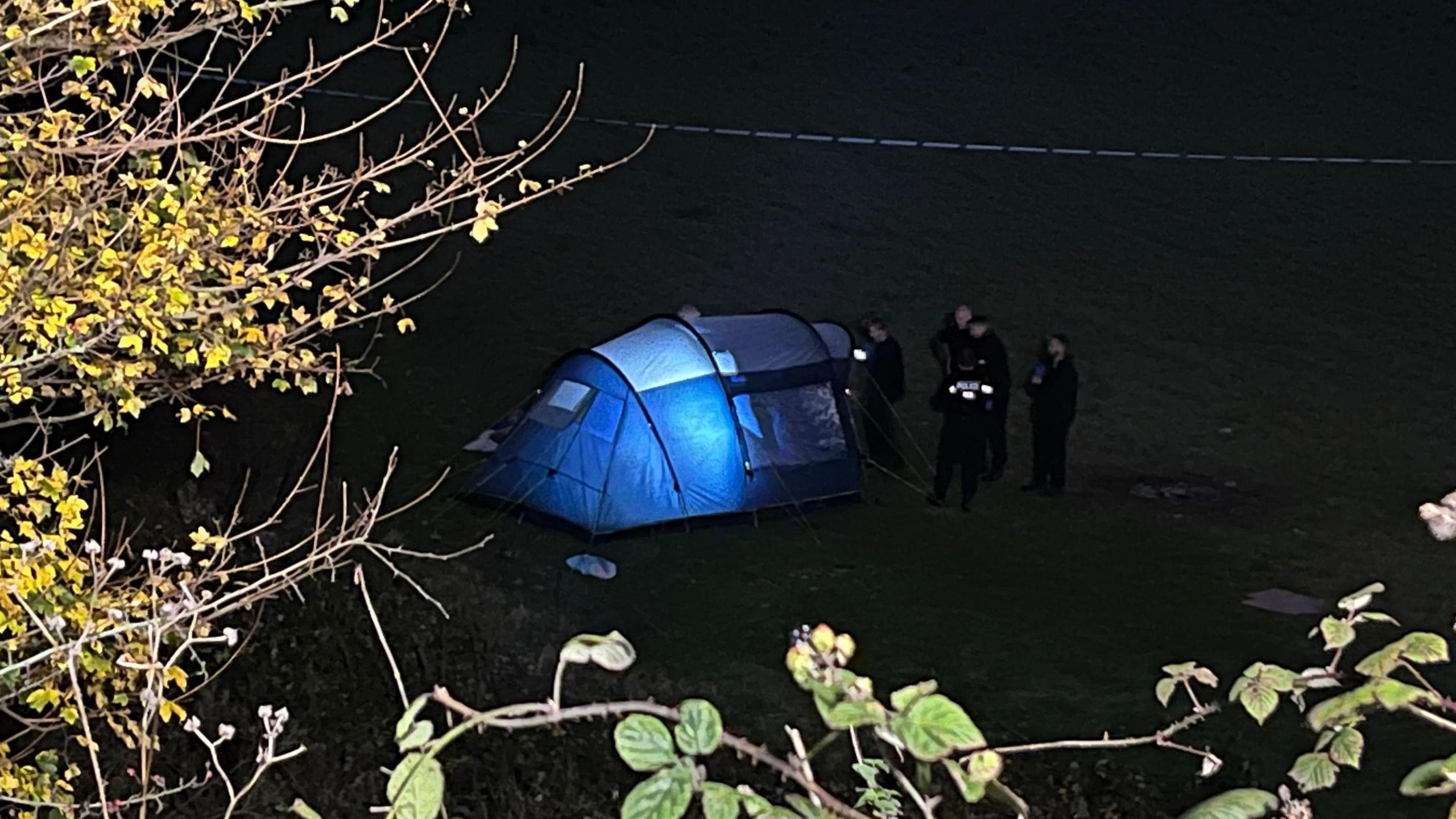 Tragedy in Hessle: 13-Year-Old Girl Stabbed, Six Teens Arrested