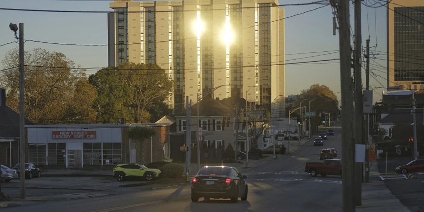 A Georgia city will blow up an old hotel to greet 2025