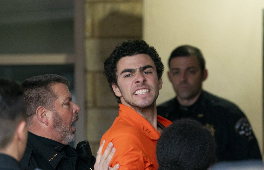 Luigi Mangione Allegedly Planned to Kill CEO Weeks Before Brian Thompson's Murder 2 Luigi Mangione Allegedly Planned to Kill CEO Weeks Before Brian Thompson's Murder